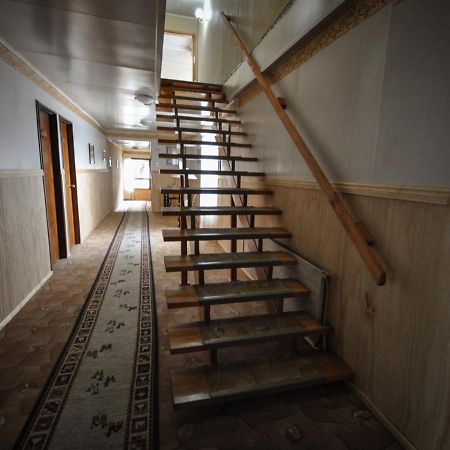 Hostal Los Pinos Пуерто-Наталес Екстер'єр фото